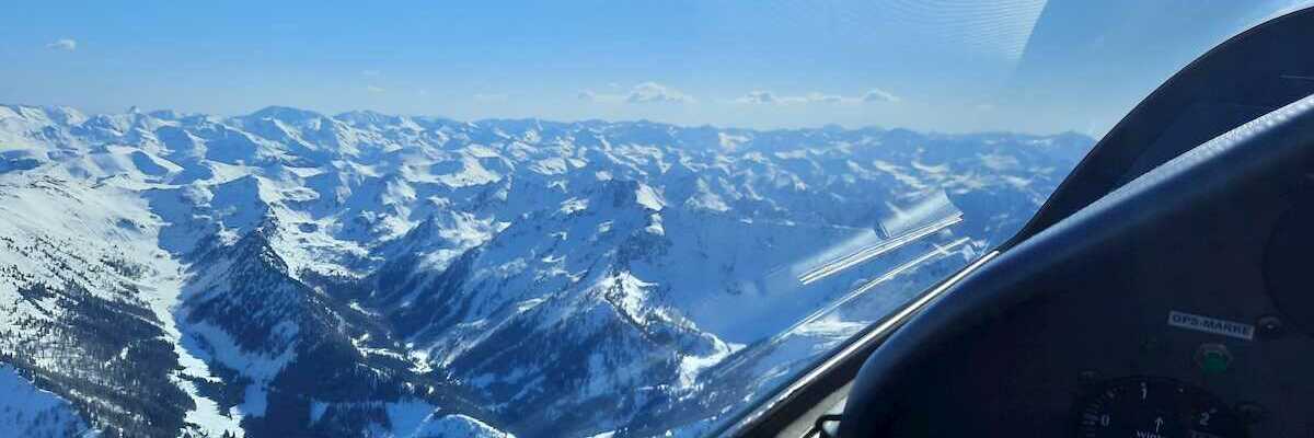 Flugwegposition um 14:15:43: Aufgenommen in der Nähe von Gemeinde Aigen im Ennstal, Österreich in 2380 Meter